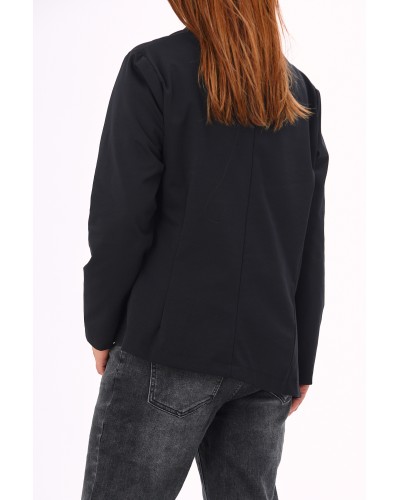 T-shirt ul alb este cu titlu de prezentare